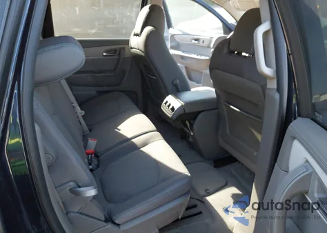 2015 Chevrolet Traverse Ls z USA, uszkodzony, nr VIN 1GNKVFED6FJ293826